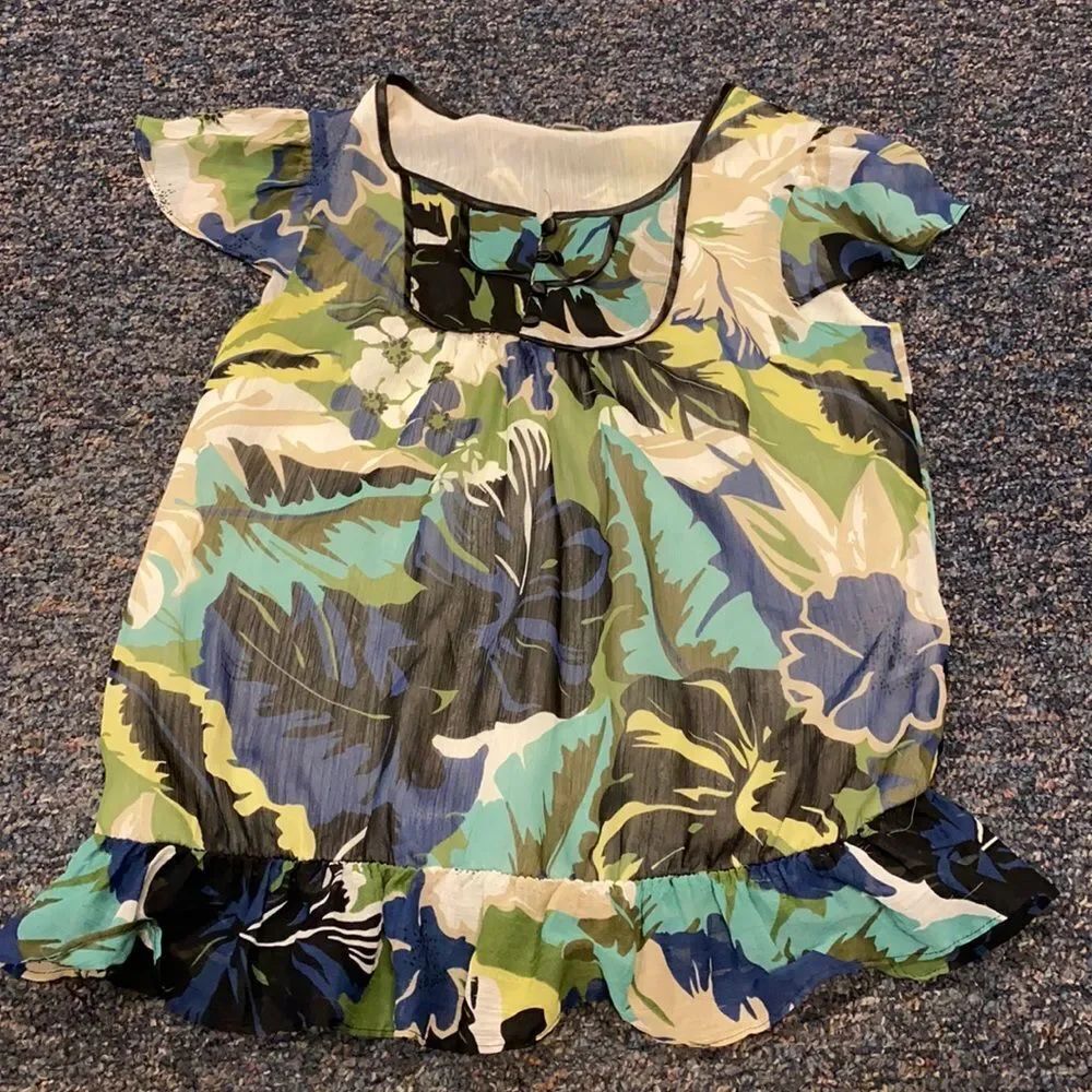 Apt9 sheer lined Ruffle top sz. S